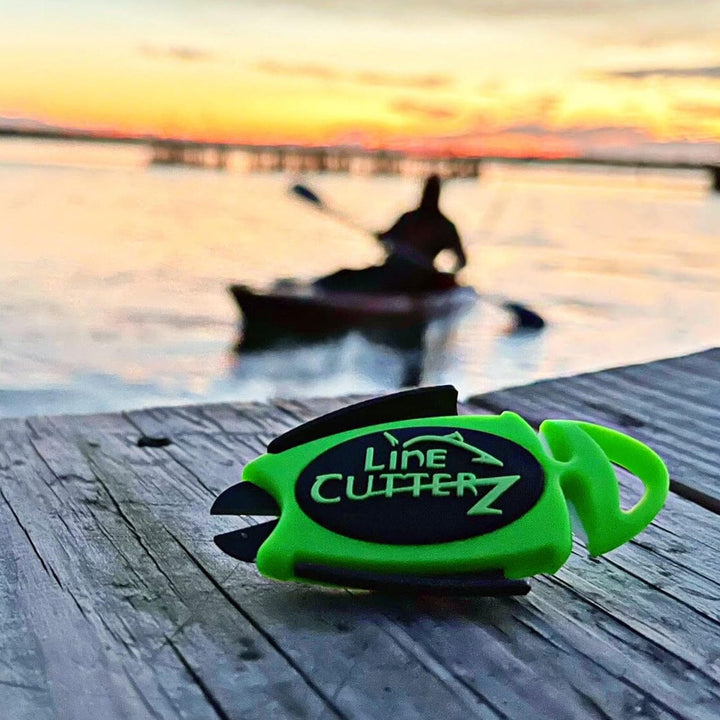 Line Cutterz Dual Hybrid Micro Scissors - Glow-in-the-Dark