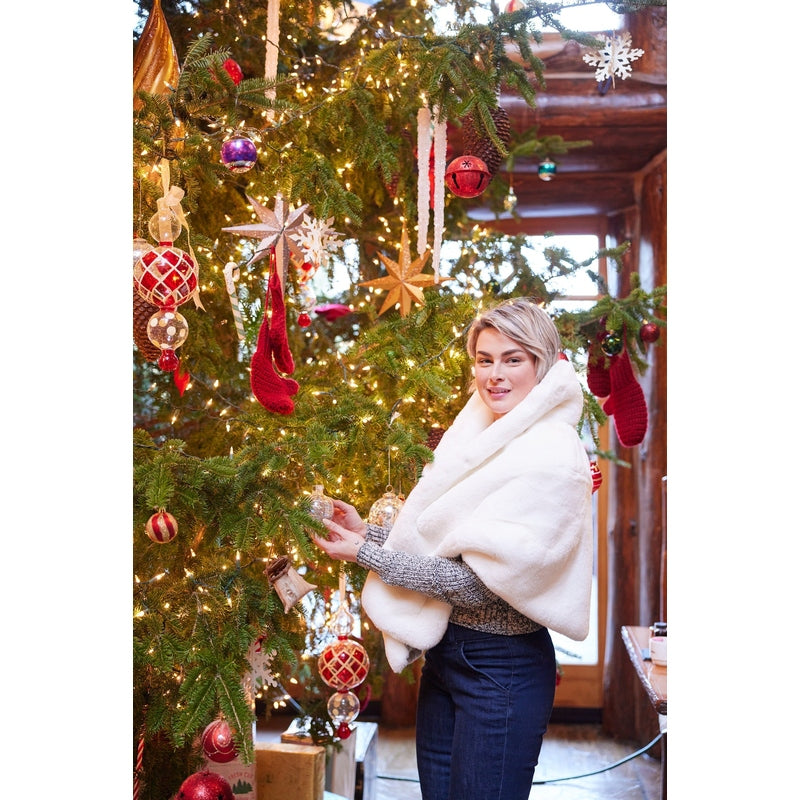 Pretty Rugged Gear Collins Capelet