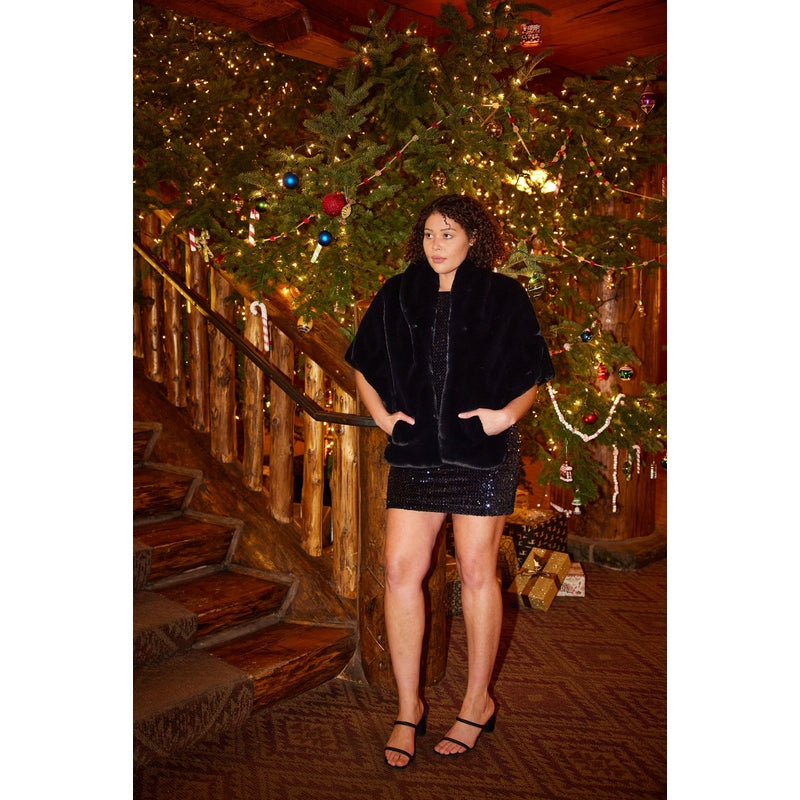 Pretty Rugged Gear Collins Capelet