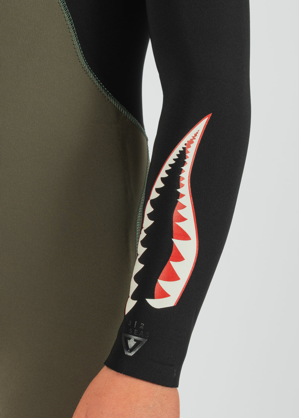 7 Seas Boys 4-3 Warbird Full Chest Zip Wetsuit