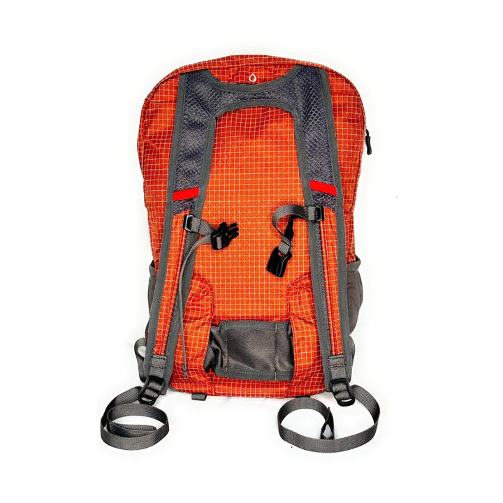 Near Zero Outdoor Gear Little Dean - 20L Hiking Backpack