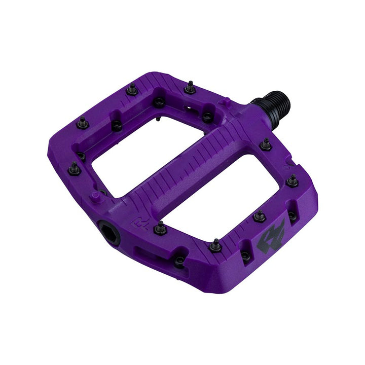 Small, Platform Pedals, Body: Nylon, Spindle: Cr-Mo, 9/16'', Purple, Pair