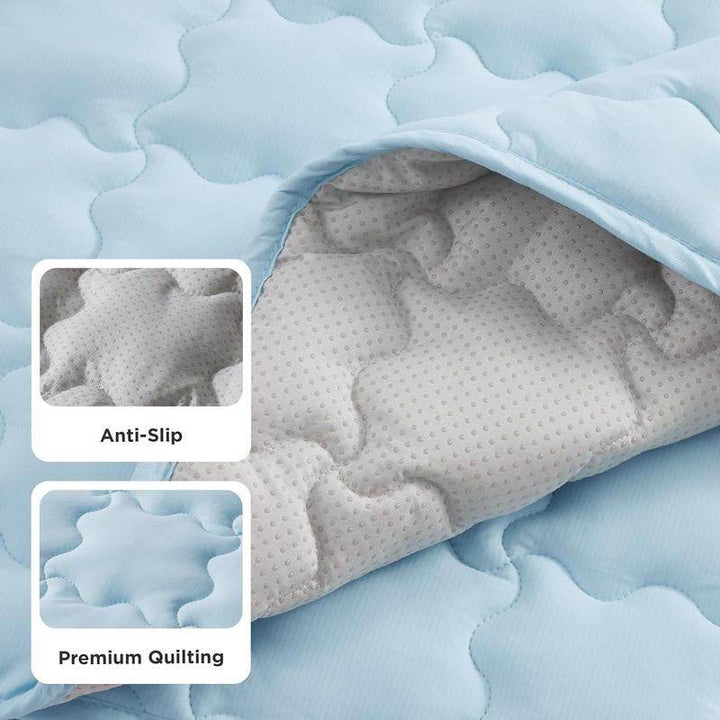 Bedsure Dog Cooling Mat – Washable Summer Crate Pad for Large Dogs Up to 50 lbs , Non-Slip, Portable, QMAX>0.5 Cooling Tech