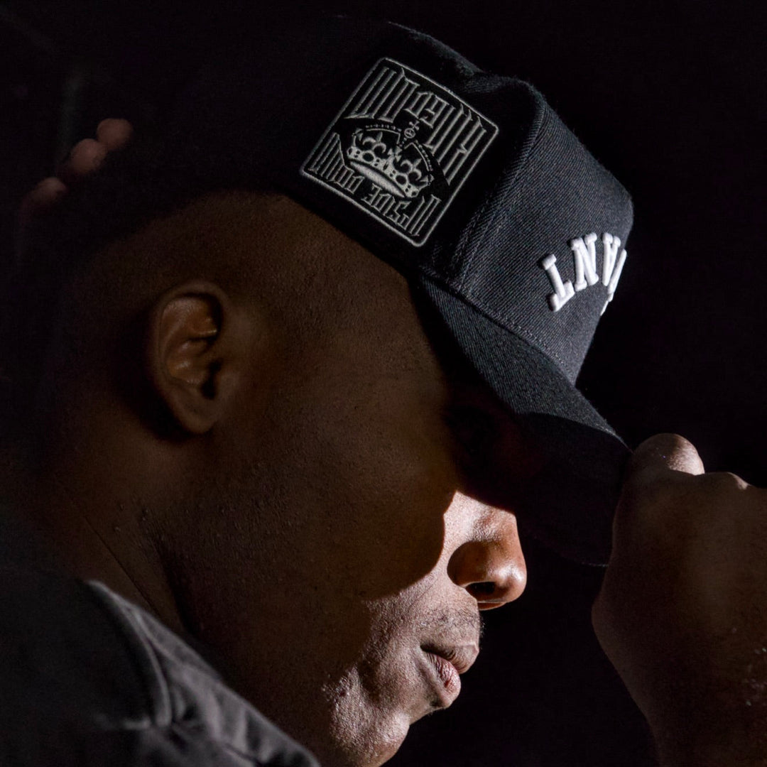 ‘SERVANT’ Premium Wool Blend SnapBack - Black/White