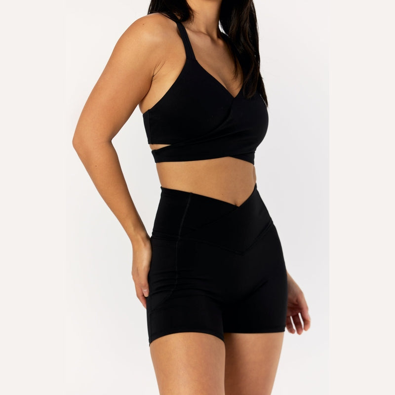 Astoria LIVE LUXE Crossover Crop - Black