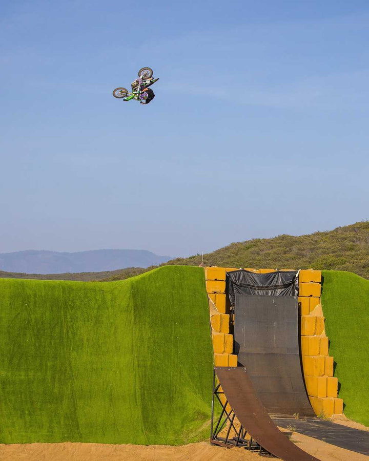 Slayco96 Knee Guard - Explosion Colorway