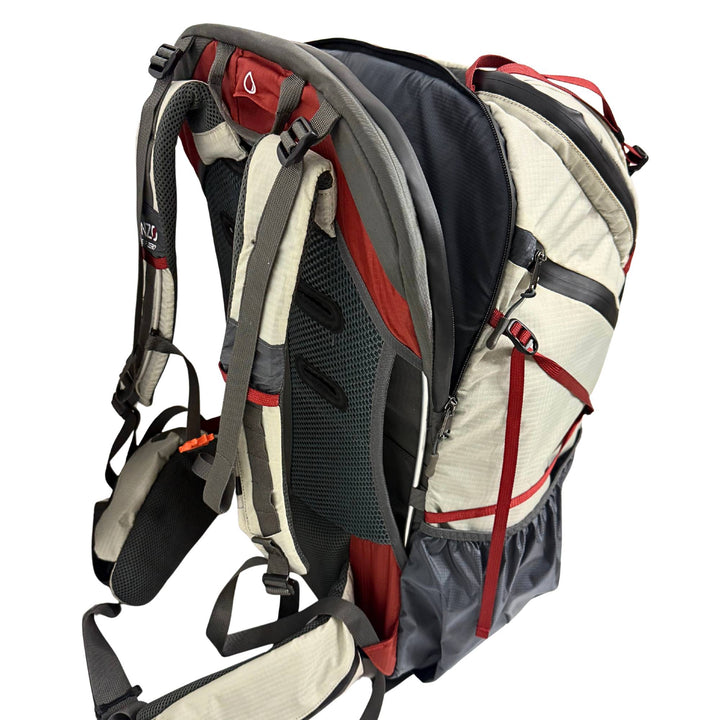 Near Zero Outdoor Gear THE DEAN™ Hiking Backpack 60L