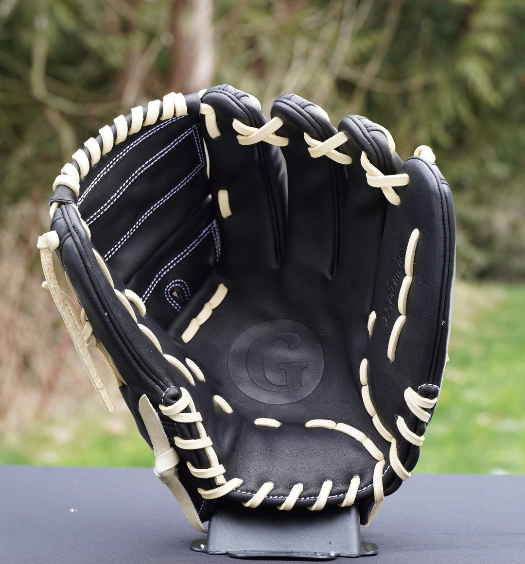 12" Infield/ Outfield MG-Closed Web Grace Glove