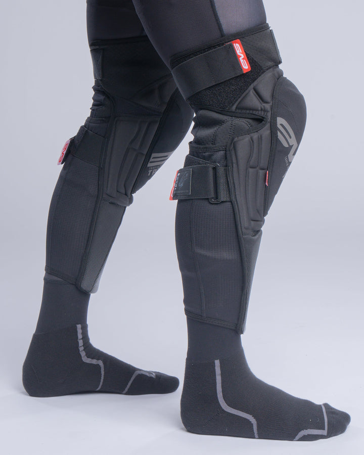 TP199 Blackout Knee Guard