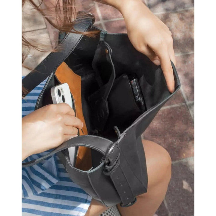 Ellington Leather Hobo w/ Zippered Pouch