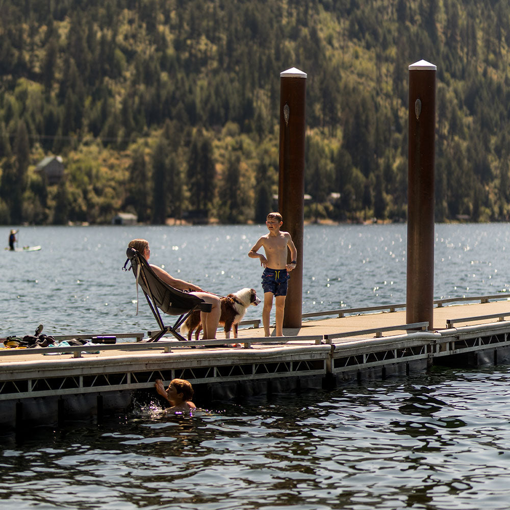 EpiQ Lounge Chair for Outdoor Comfort and Durability