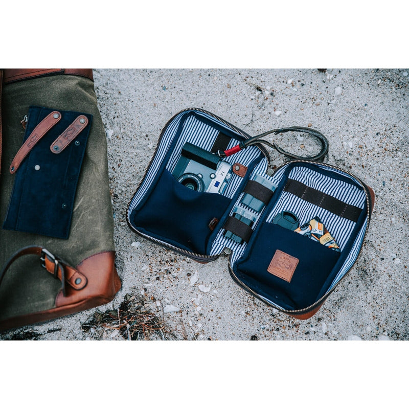 Heritage Leather "Doc" Electronics Organizer / Toiletry Kit