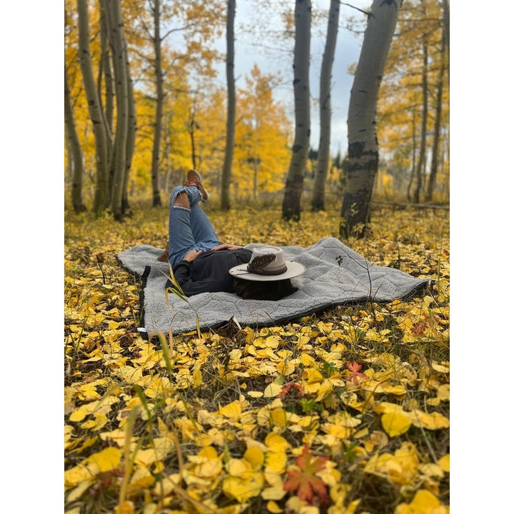 Freespirit Recreation Anywhere Poncho/Puff Blanket