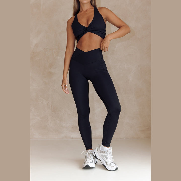 Astoria LIVE LUXE Front Crossed Crop - Black