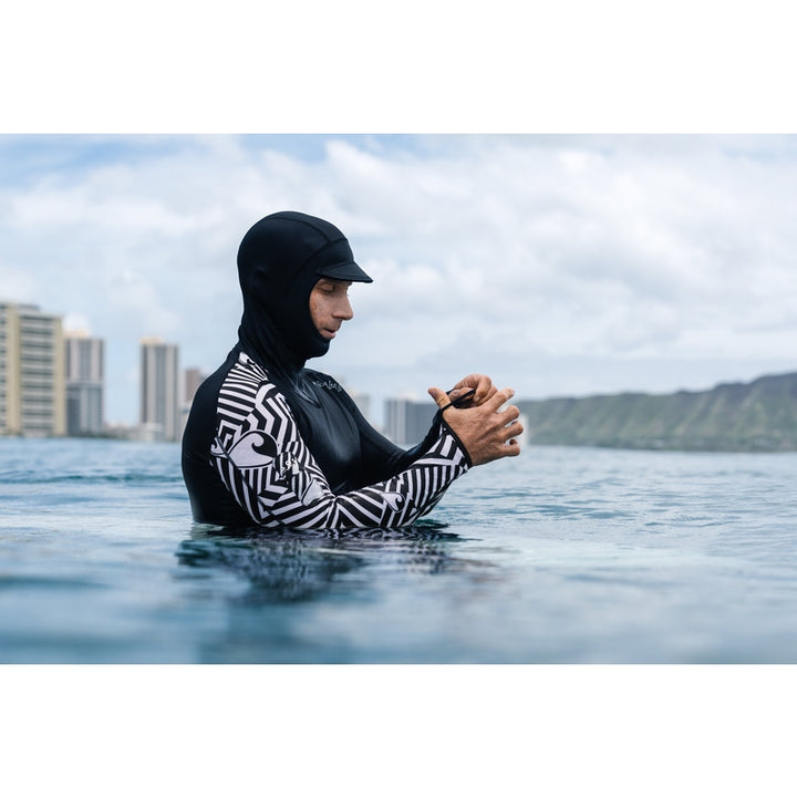 WAIHANA Black Carvico Hooded Surf Rashguard