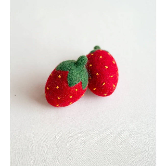 KITTY STRAWBERRIES