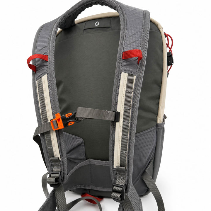Near Zero Outdoor Gear Little Dean - 20L Hiking Backpack