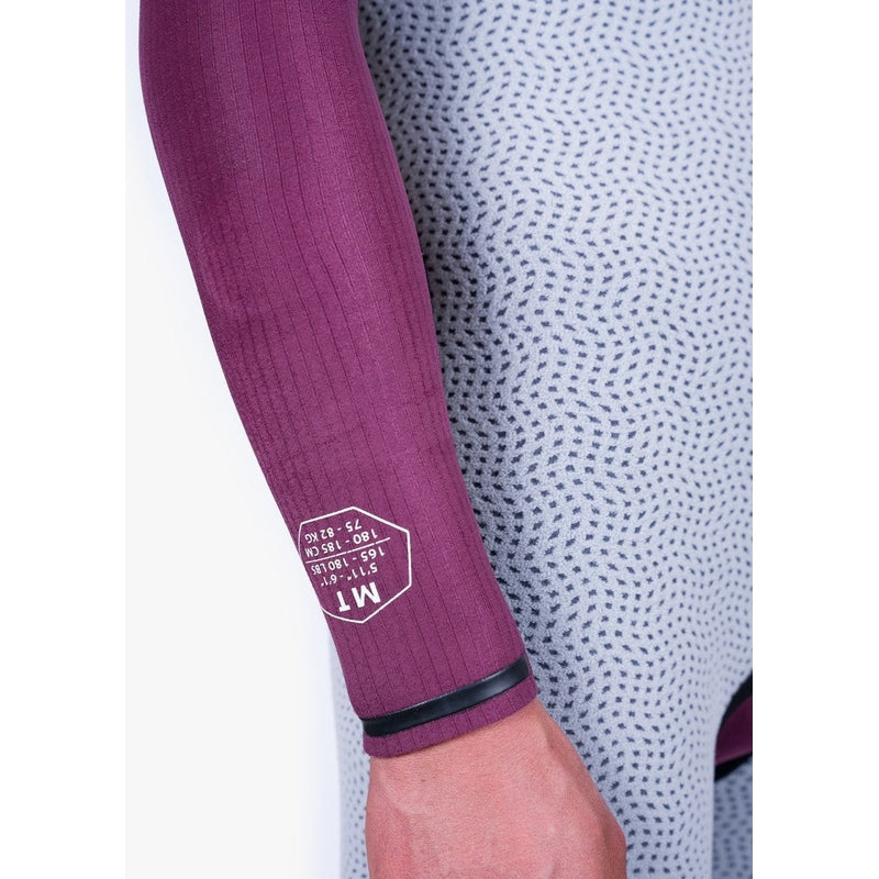 New Seas 5-4 Hooded U-Zip Wetsuit