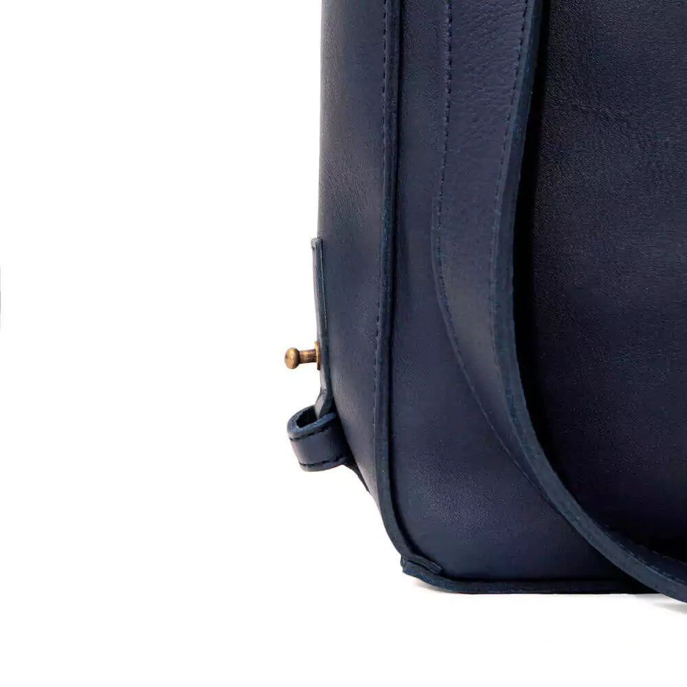 Ellington Leather Hobo w/ Zippered Pouch