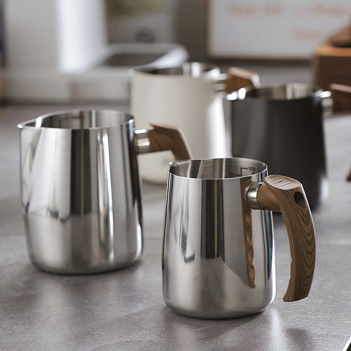 Thickened Milk Jugs For Latte, Cappuccino And Frothing Milk