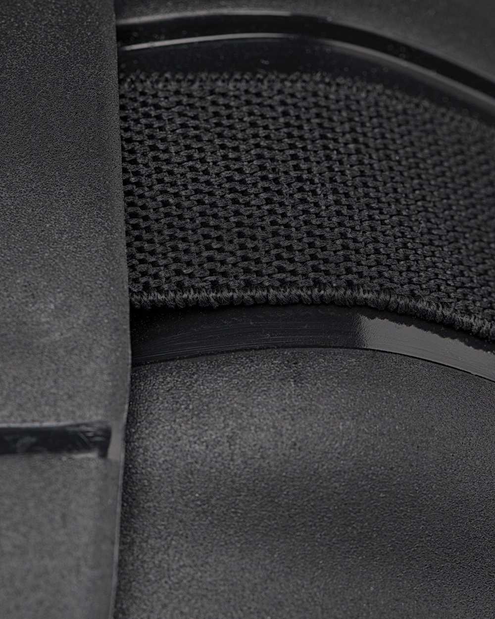 Knee Protection Axis Sport Brace - Optimal Comfort & Flexibility