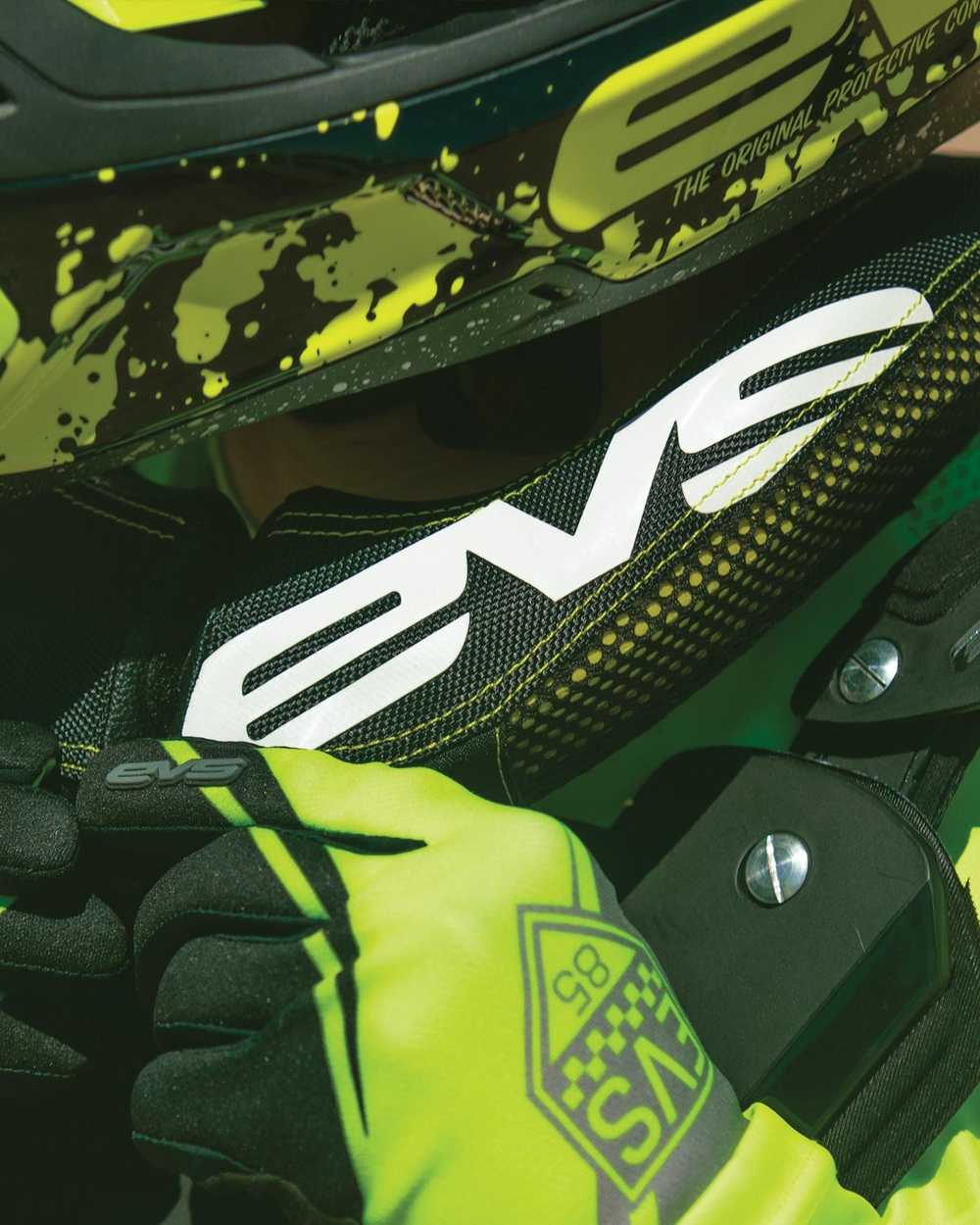 R2 Race Collar for Motocross Protection