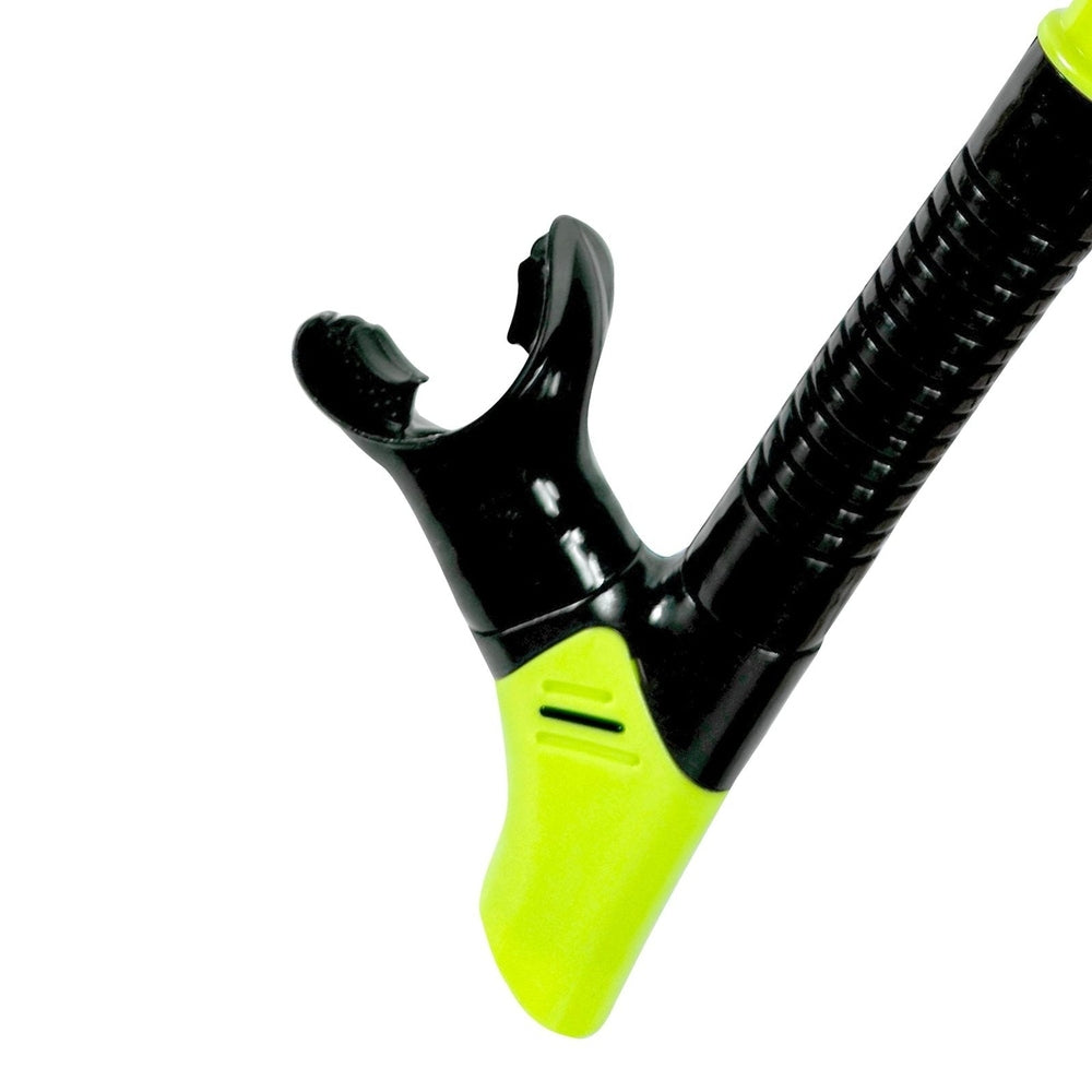 100% Dry Snorkel for Seamless Diving Experience