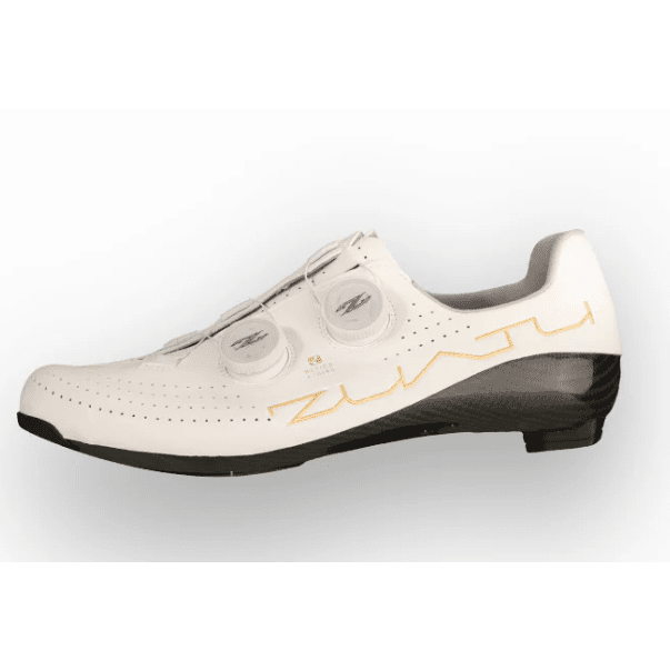 ZUATU Z001 Cycling Shoes for top athletes specializing in carbon fiber technology