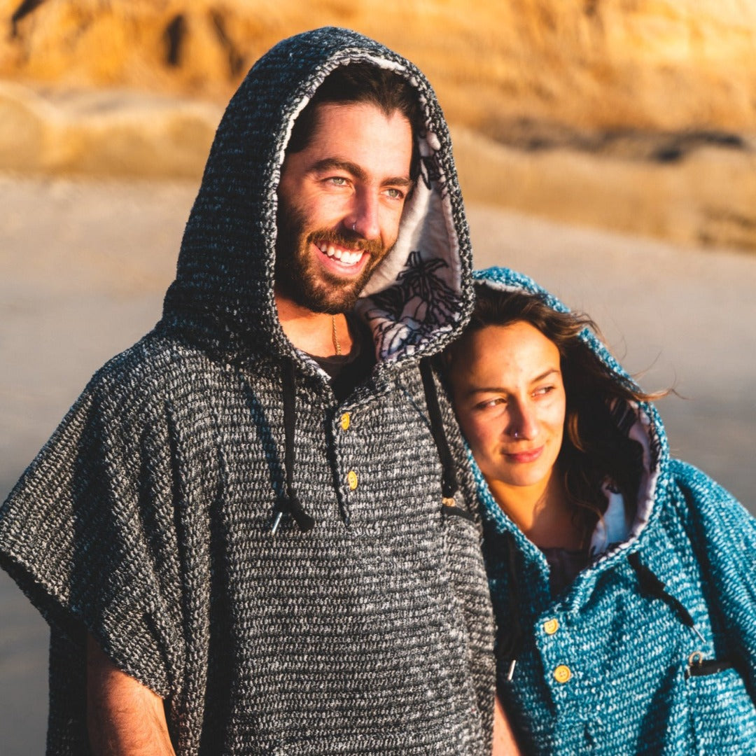 West Path Surf Changing Poncho - Charcoal Black