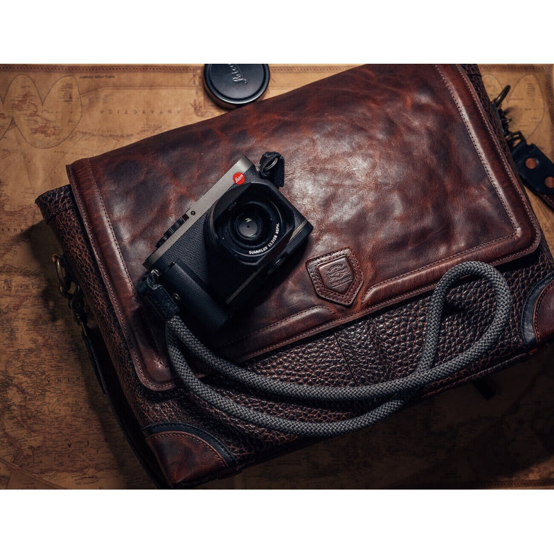 Theodore Leather Messenger Bag