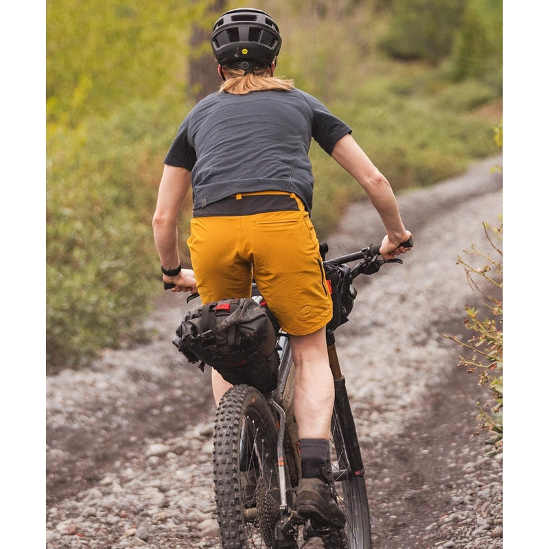 Showers Pass Women's Gravel 8" Shorts