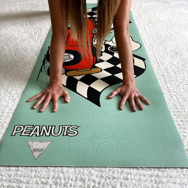 Yune Yoga Mat Peanuts Snoopy Race Car