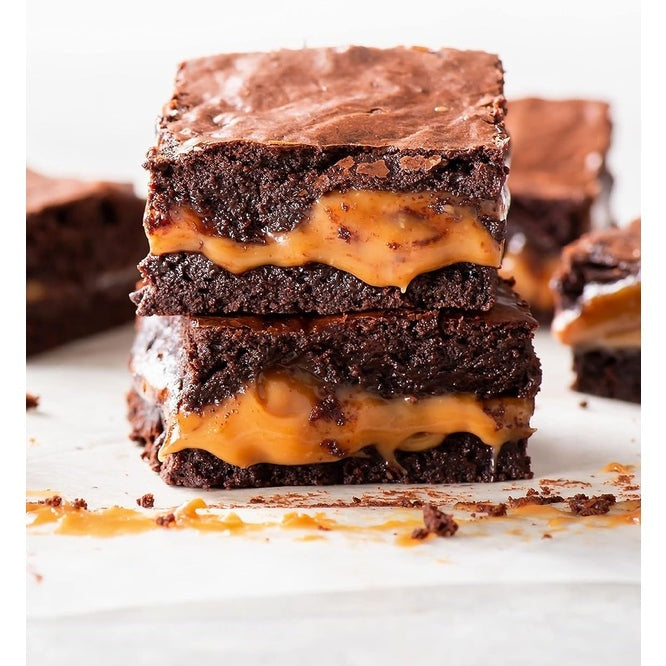 Baked to Perfection: Delicious gluten-free recipes with a pinch of science Spiral Bound