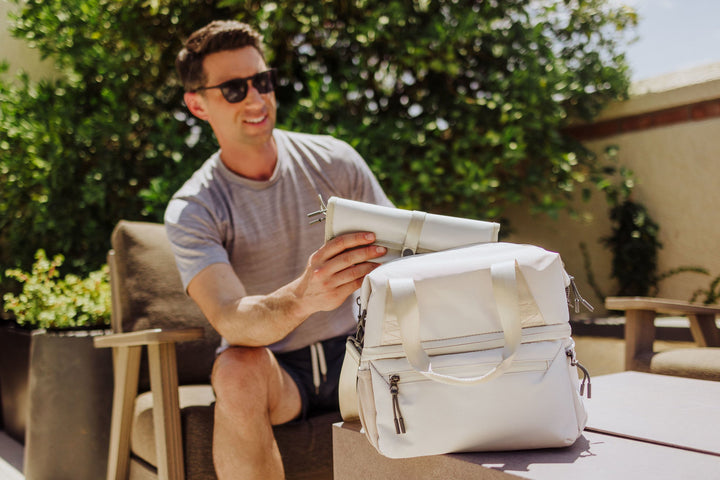 Picnic Time Tarana Lunch Bag Cooler with Utensils