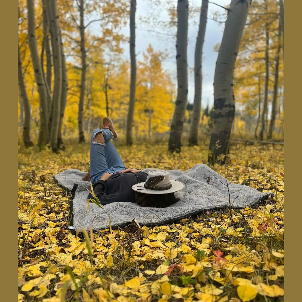 Freespirit Recreation Anywhere Poncho/Puff Blanket