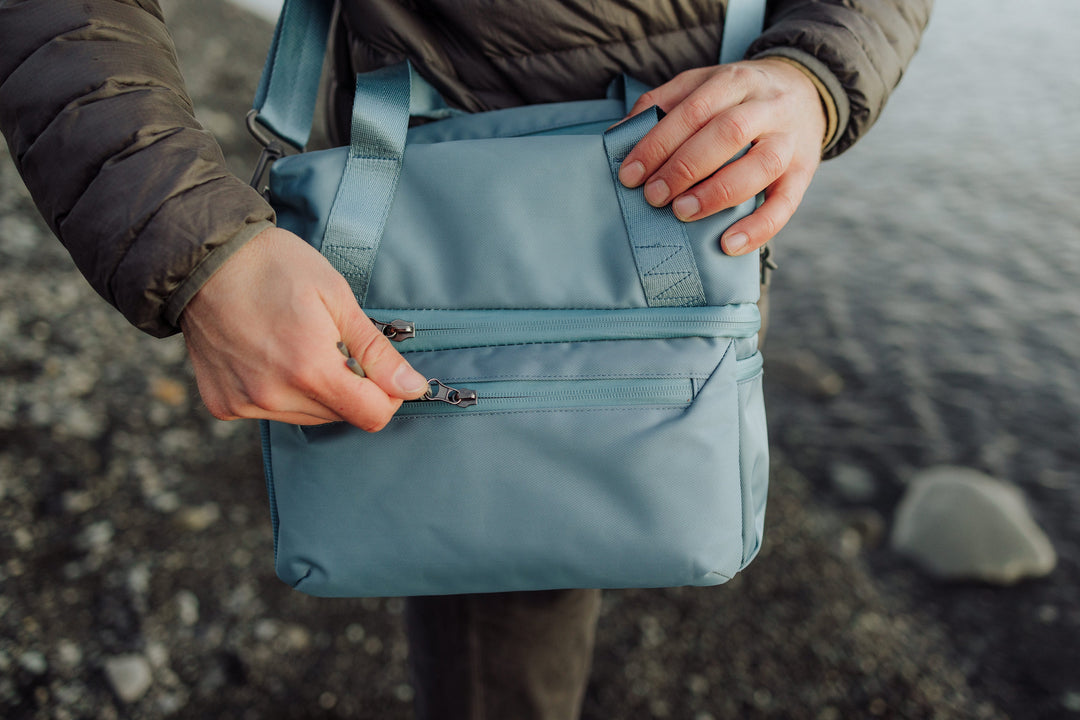 Picnic Time Tarana Lunch Bag Cooler with Utensils