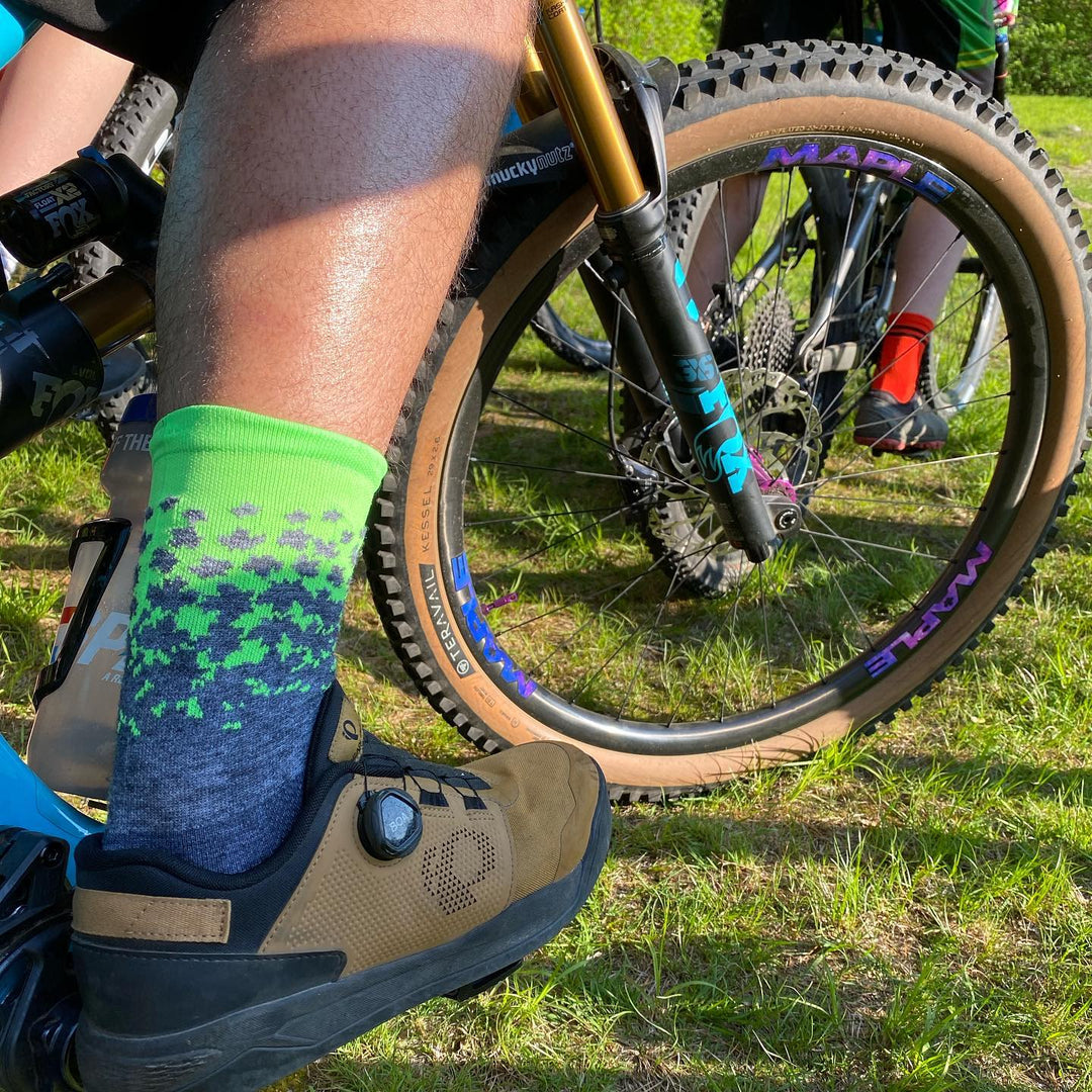 Maple Race Wool Lightweight Running Socks - Neons