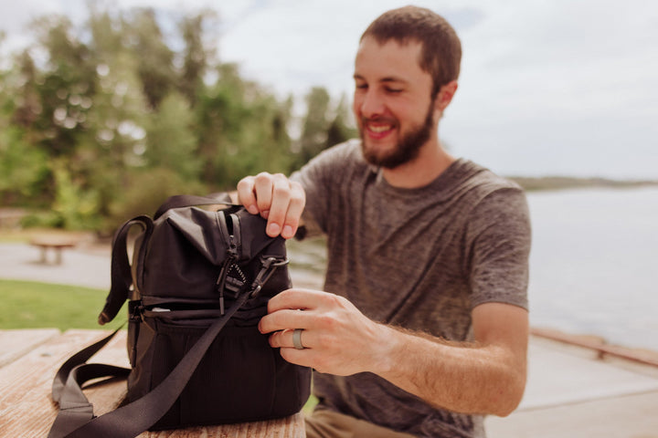 Picnic Time Tarana Lunch Bag Cooler with Utensils