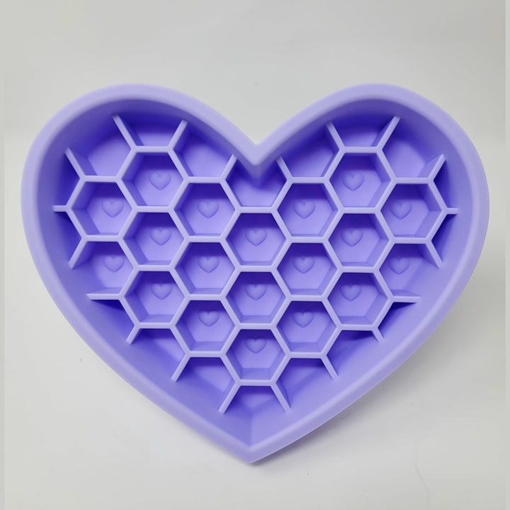 Love SlowMo slow feeder and lick mat