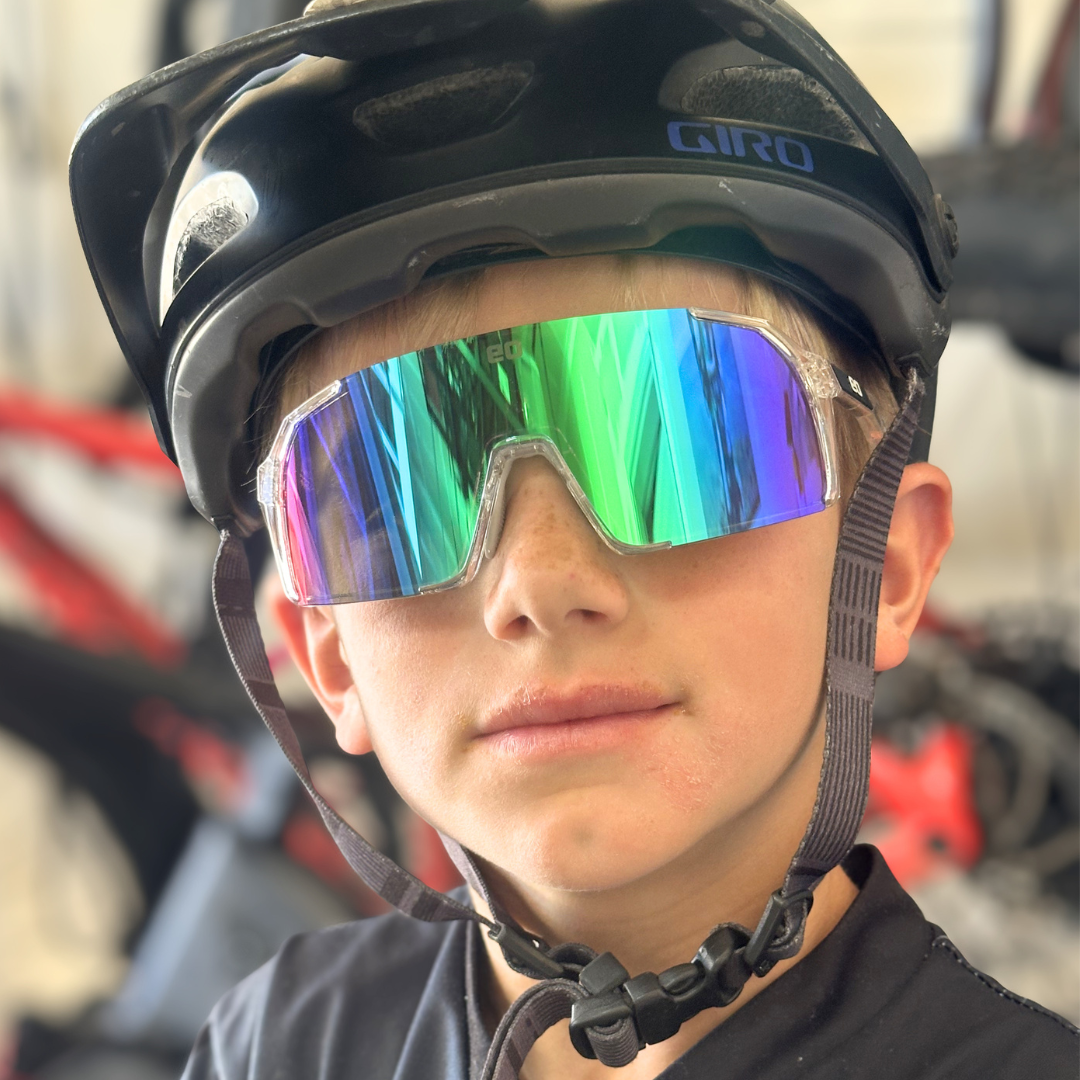Eastern Outer Uno Mas Photochromic+ | Small / Youth