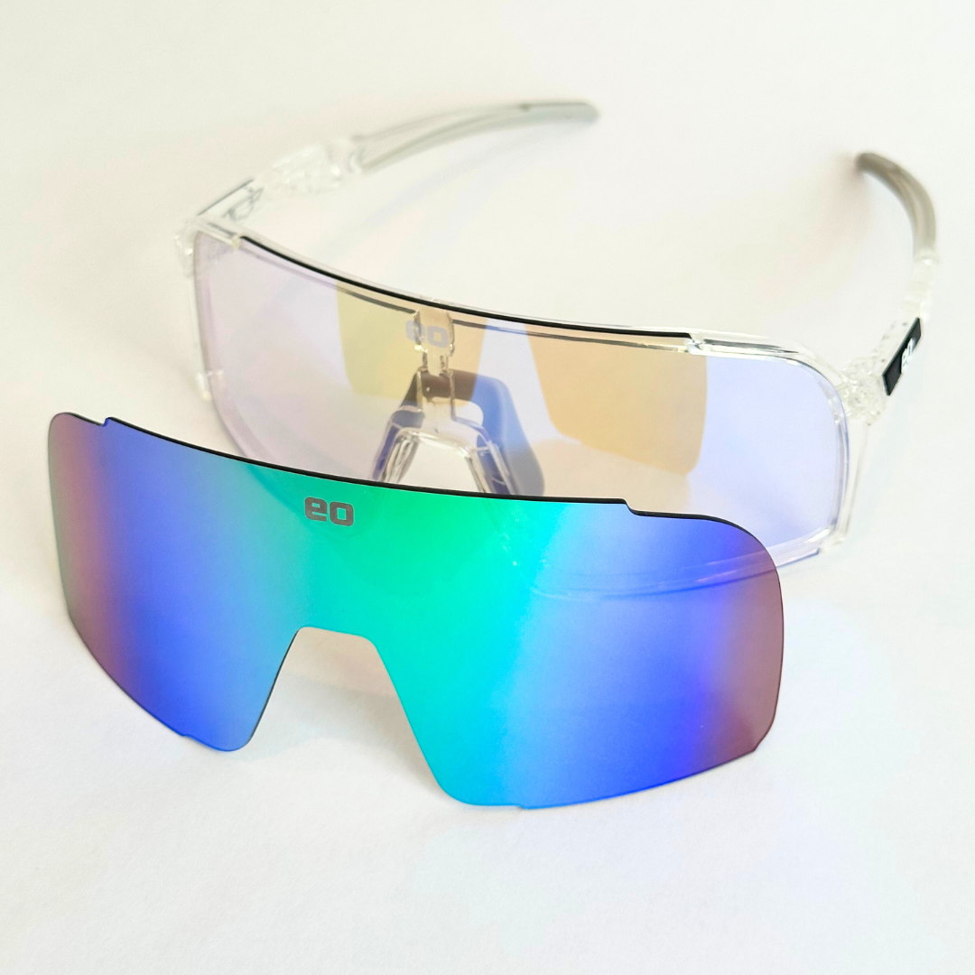 Eastern Outer Uno Mas Photochromic+ | Small / Youth